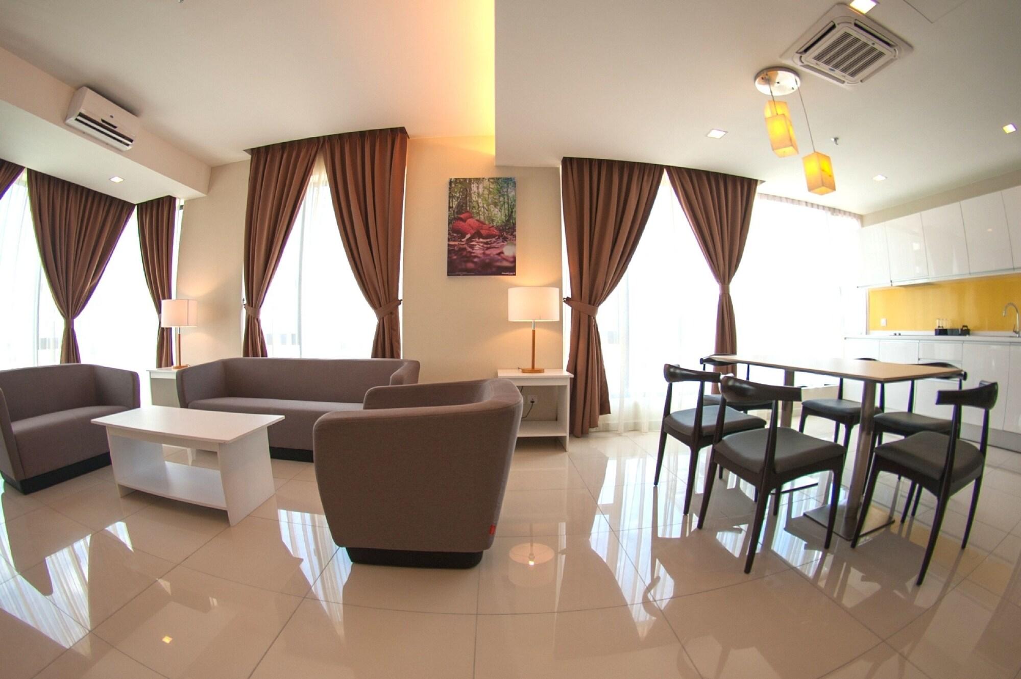 Sky Hotel Кота-Кинабалу Экстерьер фото