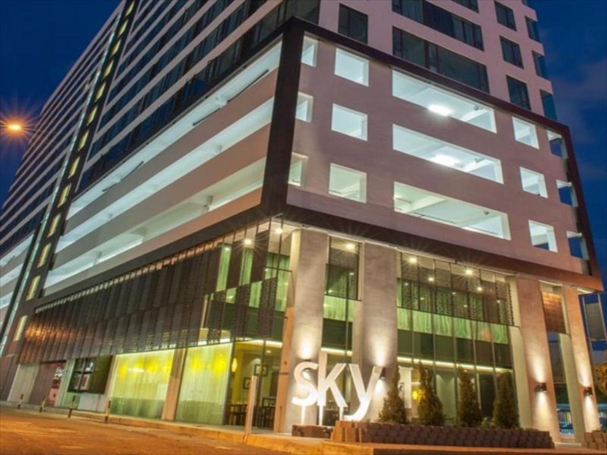 Sky Hotel Кота-Кинабалу Экстерьер фото