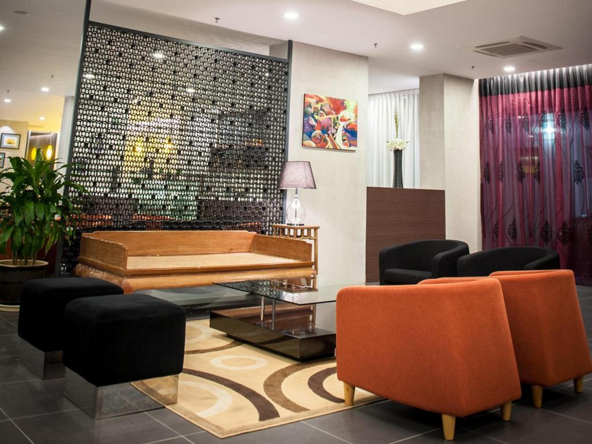 Sky Hotel Кота-Кинабалу Экстерьер фото