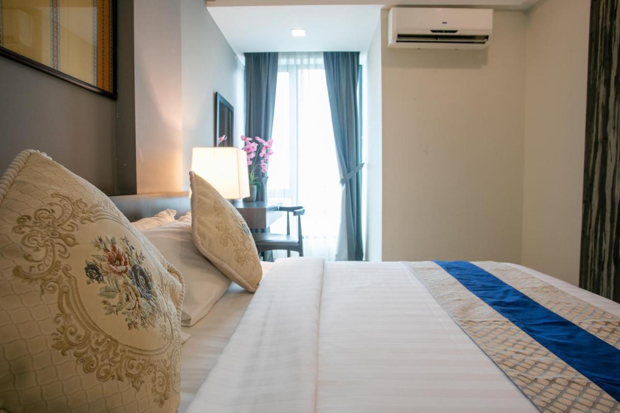 Sky Hotel Кота-Кинабалу Экстерьер фото