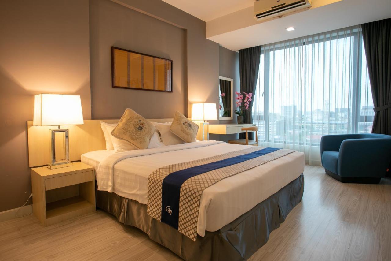 Sky Hotel Кота-Кинабалу Экстерьер фото