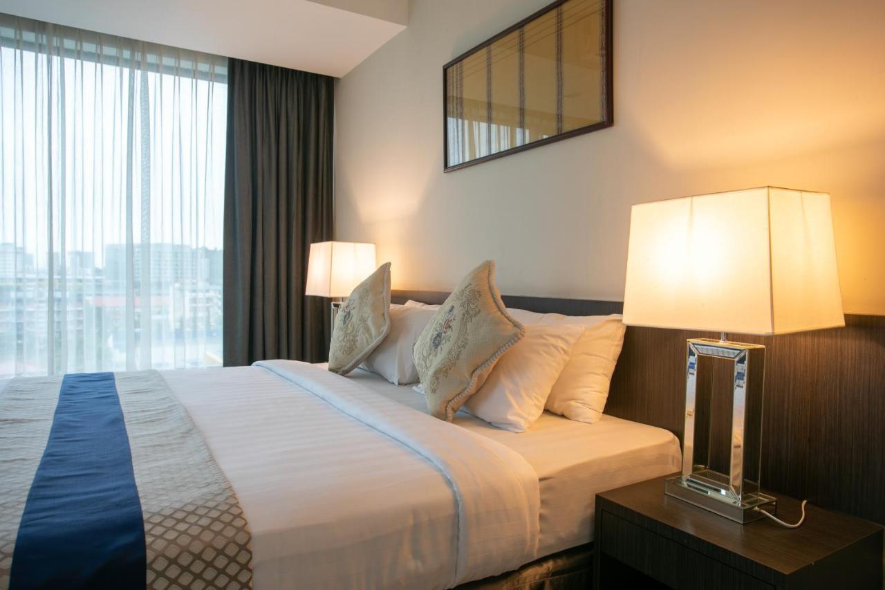 Sky Hotel Кота-Кинабалу Экстерьер фото