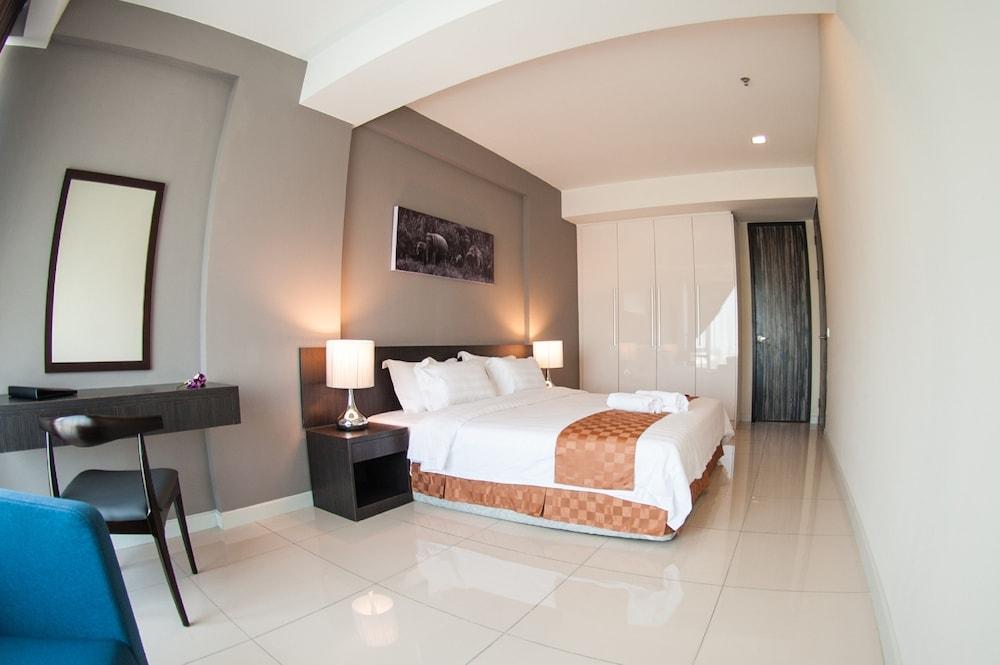 Sky Hotel Кота-Кинабалу Экстерьер фото