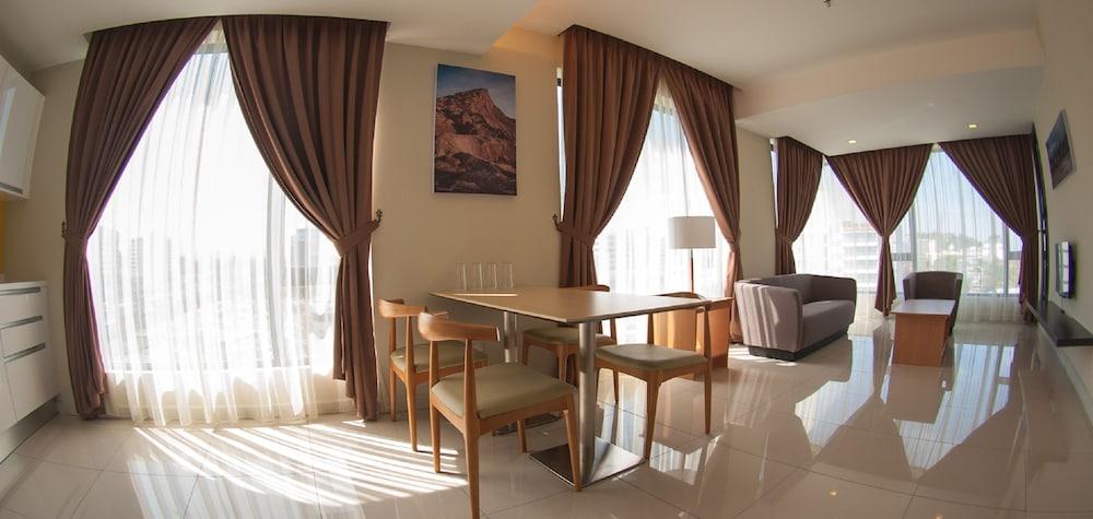 Sky Hotel Кота-Кинабалу Экстерьер фото