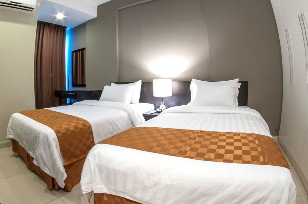 Sky Hotel Кота-Кинабалу Экстерьер фото