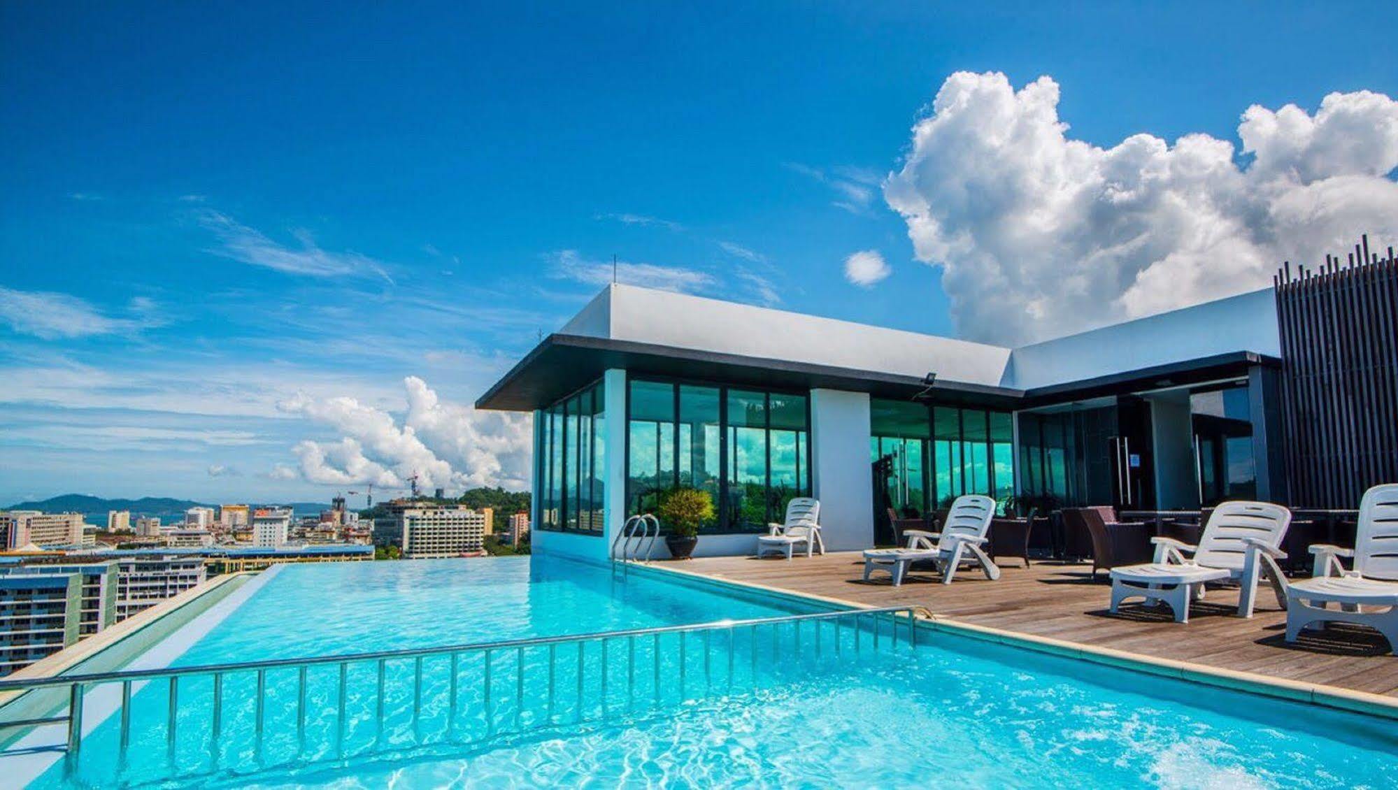 Sky Hotel Кота-Кинабалу Экстерьер фото